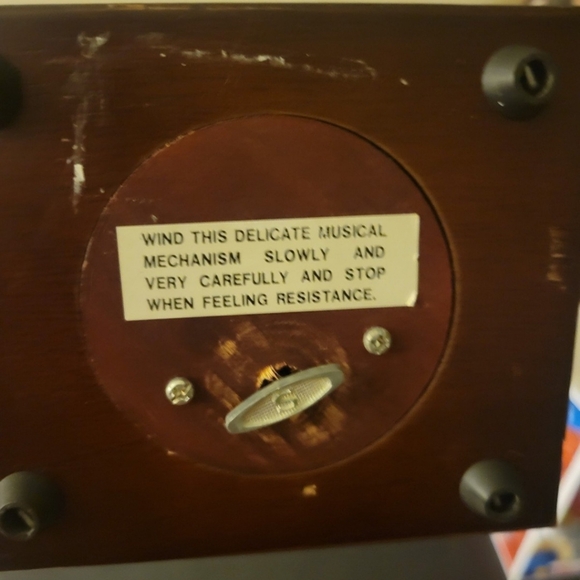 The San Francisco Music Box Company, Jesus With Children "The Lord's Prayer" - Picture 2 of 2